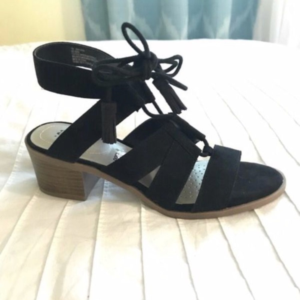 Block heel sandals